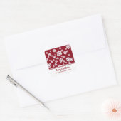 Chic White Snowflakes Nordic Pattern on Dark Red Vierkante Sticker (Envelop)