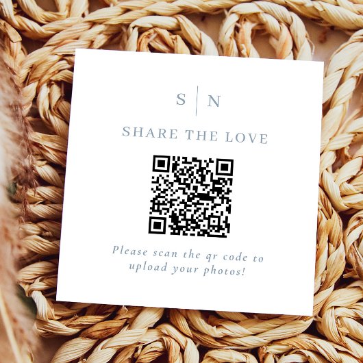 Chic Wit en Stofblauw QR Code Deel de Liefde Informatiekaartje