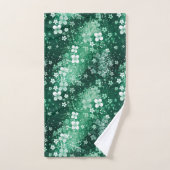Chic Witte Groene Shamrocks & Stippen op Donkergro Bad Handdoek (Handdoek)