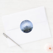 Chic Witte Lotus Blauw Ronde Sticker (Envelop)