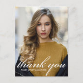 Chic Witte Script 2024 Afstudeer Foto Bedankt Briefkaart (Voorkant)