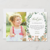 Chic Woodland Animals Greenery 1st Birthday Foto Bedankkaart (Voorkant)