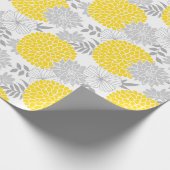 Chic Yellow en Grey Floral Pattern Cadeaupapier (Hoek)
