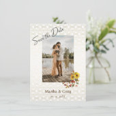 Chic Yellow Sunflower Lace Foto sparen de datum Kaart (Staand voorkant)