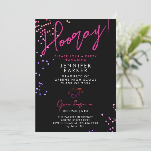 Chic Zwart Roze High School Afstuderen Invitation Aankondiging (Staand voorkant)