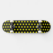 Chic zwart skateboard met Schattige geel puntpatro (Horizontaal)
