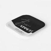 Chic Zwart-wit Bon Appétit Verjaardag Papieren Bordje (Gebogen)