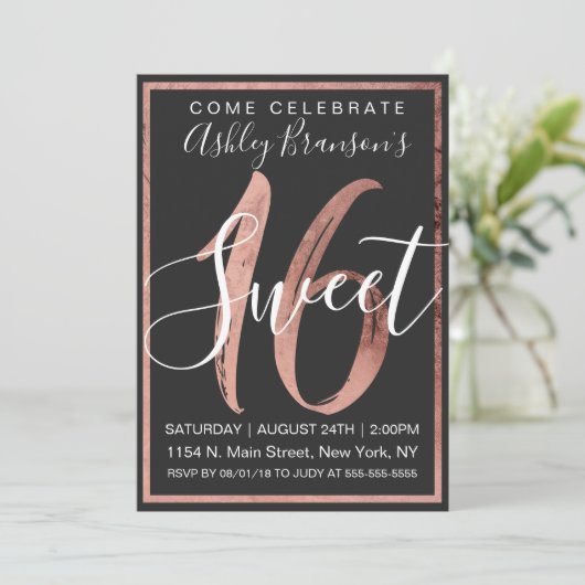 Chic Zwart-wit Faux Roos Gold Foil Sweet 16 Kaart (Staand voorkant)