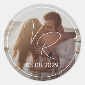 Chic Zwart-wit foto Moderne bruiloft Ronde Sticker (Voorkant)