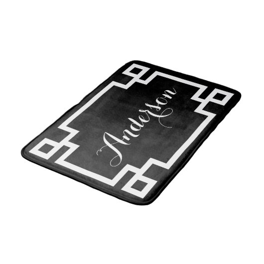 Chic Zwart-wit Grieks Key Custom Monogram Badmat (Gekanteld)