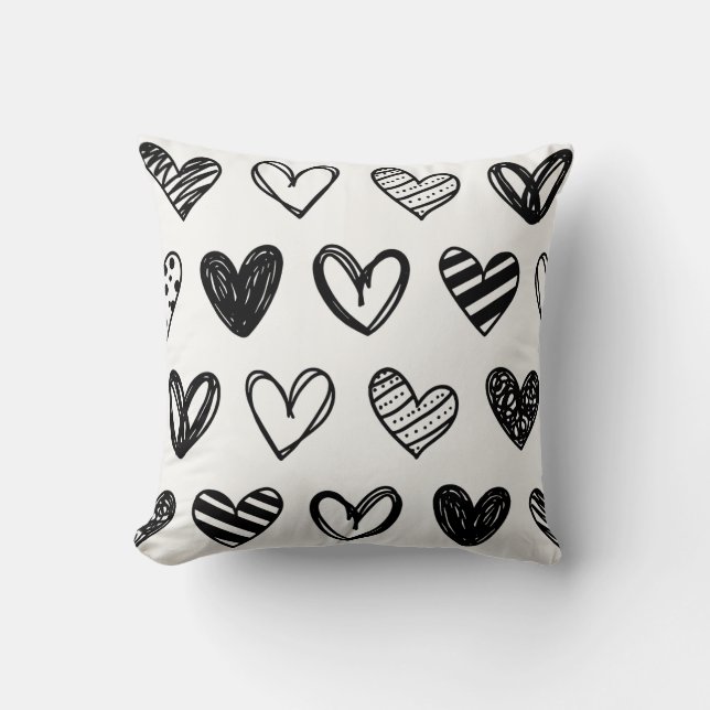 "Chic Zwart & Wit Hart Kussen – Stijlvol Huis Deco (Voorkant)