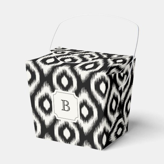Chic zwart-wit ikat diamanten monogram feest bedankdoosjes (Voorkant Zijde)