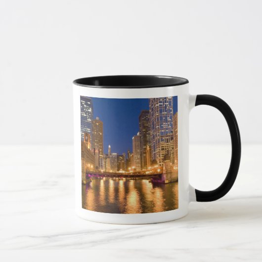 Chicago, Illinois, Silhouet en Chicago River bij Mok (Rechts)