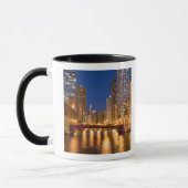 Chicago, Illinois, Silhouet en Chicago River bij Mok (Links)