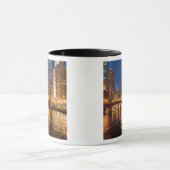 Chicago, Illinois, Silhouet en Chicago River om 2 Mok (Midden)