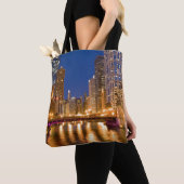 Chicago, Illinois, Silhouet en Chicago River Tote Bag (Dichtbij)