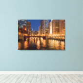 Chicago, Illinois, Silhouet en Chicago-rivier om 2 Canvas Afdruk (Insitu (Houten vloer))