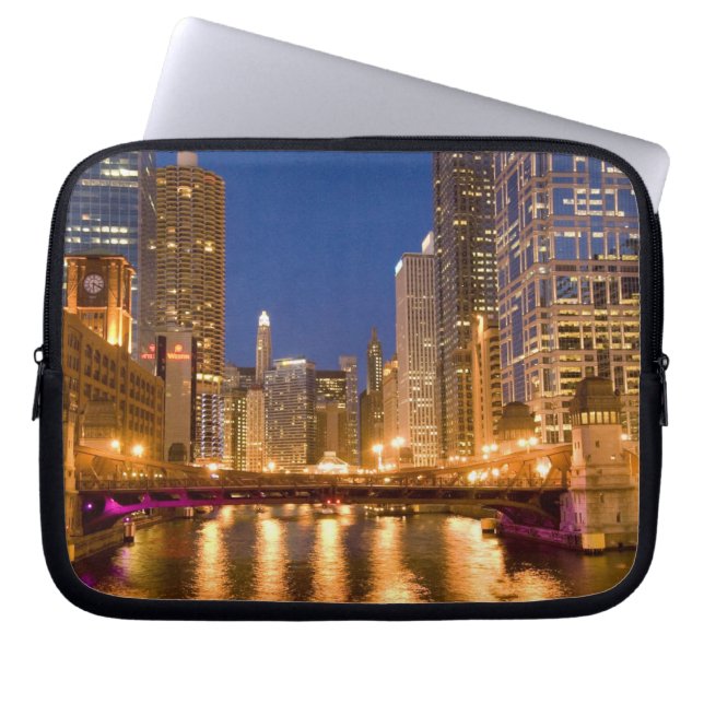 Chicago, Illinois, Skyline en Chicago River op Laptop Sleeve (Voorkant)