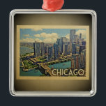 Chicago Illinois Vintage Travel Ornament<br><div class="desc">Een cool  Chicago-ornament met een uitgebreid skyline-uitzicht met boten in de haven.</div>