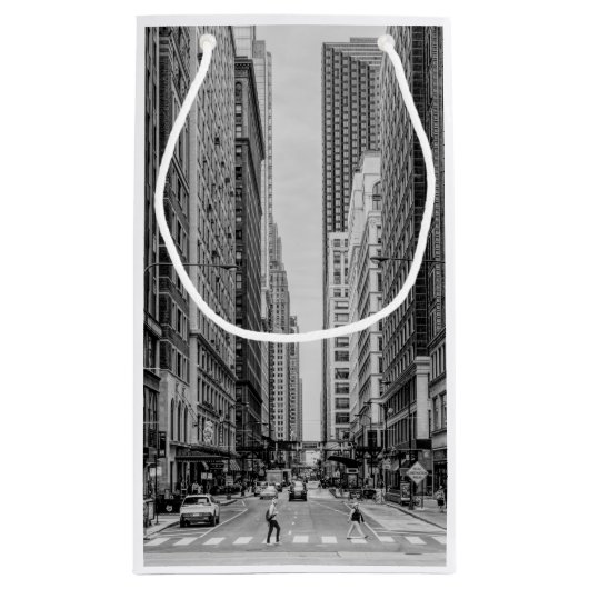 Chicago Madison Street Grayscale Small Gift Bag Klein Cadeauzakje (Achterkant)