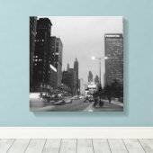 Chicago Michigan Avenue @ Night 1967 Foto Canvas Afdruk (Insitu (Houten vloer))