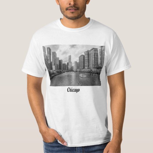 Chicago River and Trump Tower Grayscale T-Shirt (Voorkant)