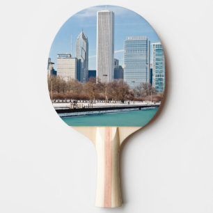 Chicago skyline over het bevroren meer van Michiga Tafeltennisbatje