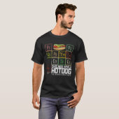 Chicago Style Hot Dog Periodic Dinner Table of Ele T-shirt (Voorkant volledig)