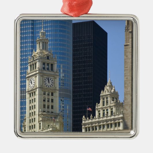 Chicago, Wrigley Building with Trump Hotel & Metalen Ornament (Voorkant)