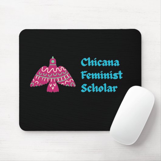 Chicana Feminist Scholar Muismat (Met muis)