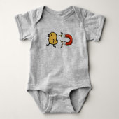 Chick Magnet Funny Baby One Piece Romper (Voorkant)