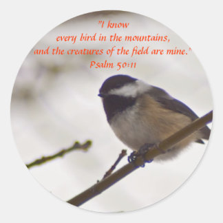 Chickade op een Twig Ronde Sticker