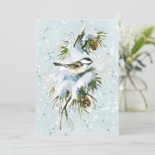 Chickadee Bird Pinecone Snow Winter Kerstmis Blauw Feestdagenkaart (Staand voorkant)