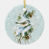 Chickadee Bird Pinecone Snow Winter Kerstmis Blauw Keramisch Ornament (Voorkant)