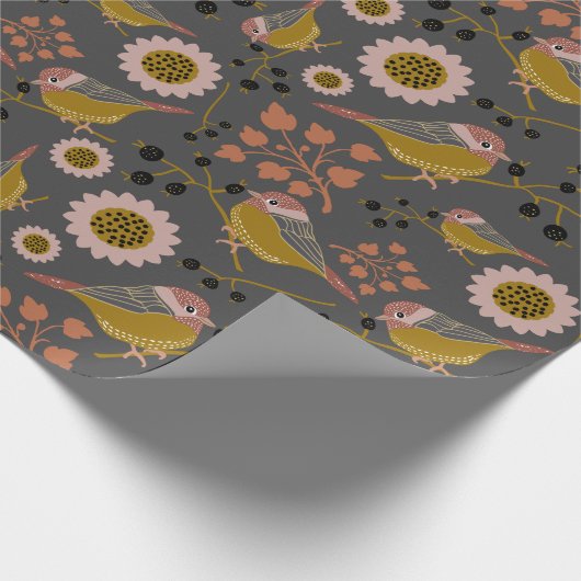 Chickadee Gold Pink Black Berries Flowers Pattern Cadeaupapier (Hoek)