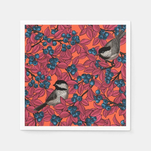 Chickadevogels op blauwbes-takken op sinaasappel servet (Voorkant)