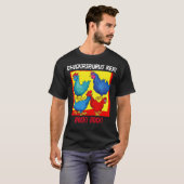 Chickasaurus Rex. T-shirt (donker) (Voorkant volledig)