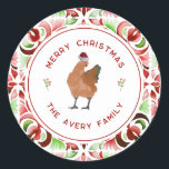 Chicken Christmas Rode & Groene Waterverf Ronde Sticker<br><div class="desc">Illustratie van een kip met een kerstmuts omringd door "Vrolijk kerstfeest" met familienaam gebogen tekst en heilige bessen over een witte cirkel met rode rand. Achtergrond is rood en groen waterverf geïnspireerd patroon.</div>