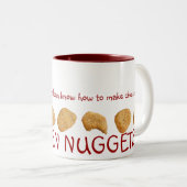 "Chicken Nuggets" Tweekleurige Koffiemok (Voorkant rechts)