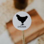 Chicken Wedding Meal Choice Ronde Sticker<br><div class="desc">Deze stickers voor de keuze van een kippenbruiloft zijn perfect voor een ritueel. Het ontwerp bevat een kippenpictogram met de onderstaande schaalnaam (optioneel). Kruis deze aan op de voor- of achterkant van je gasten zodat ze de juiste maaltijd bij je receptie krijgen.</div>