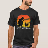 Chicken Whisperer with Retro Sunset  Backyard Chic T-shirt (Voorkant)