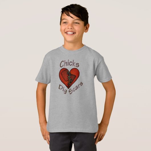 Chicks Dig Scars T-Shirt (Voorkant volledig)
