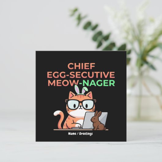 Chief Egg-secutive Meow-Nager Funny Easter Cat  Kaart (Staand voorkant)