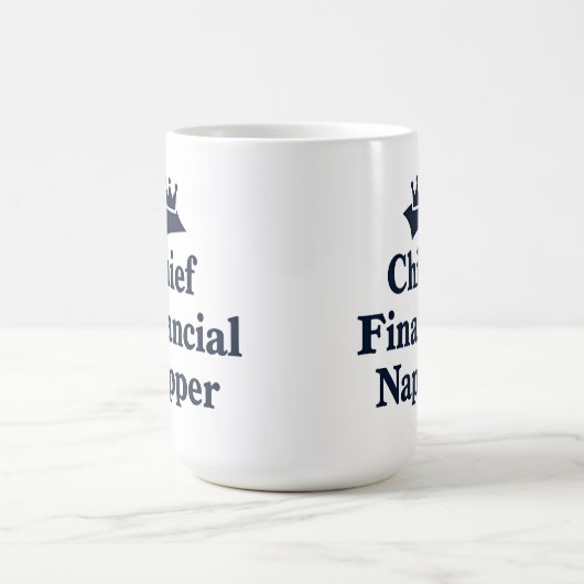 Chief Financial Napper  Koffiemok (Center)