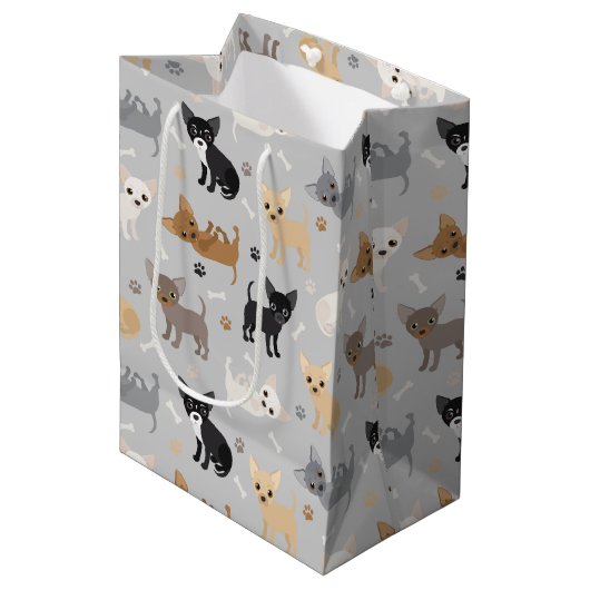 Chihuahua Botten en Paws Gray Medium Gift Bag Medium Cadeauzakje (Voorkant Gekanteld)