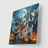 Chihuahua Halloween Spooky Vierkante Klok (Hoek)
