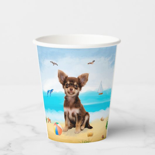 Chihuahua-hond op het strand papieren bekers (Voorkant)