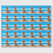 Chihuahua Hond Zittend op Tropisch Strand Cadeaupapier (Vlak)