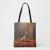 Chihuahua in de herfst laat Herfst inspireren Tote Bag (Voorkant)
