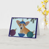 Chihuahua in gebroken kerstversiering kaart (Gele Bloem)